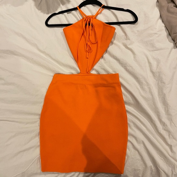 WHITE FOX BOUTIQUE - ORANGE MINI DRESS - Picture 3 of 5
